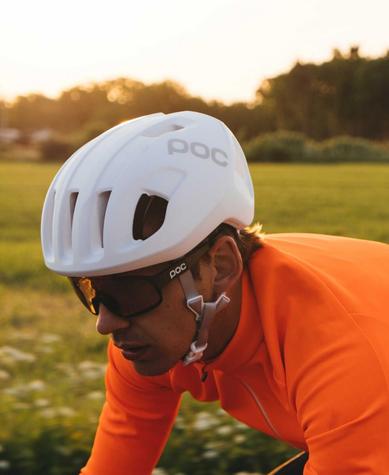 POC Ventral Spin Hydrogen White Cycling Helmet - main image